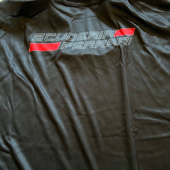 Men’s Ferrari shirt new XL - Picture 2 of 2